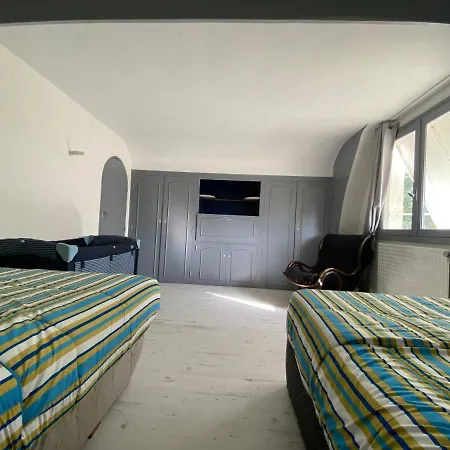 Tatil Evi Grande Maison Avec Jardin Arbore